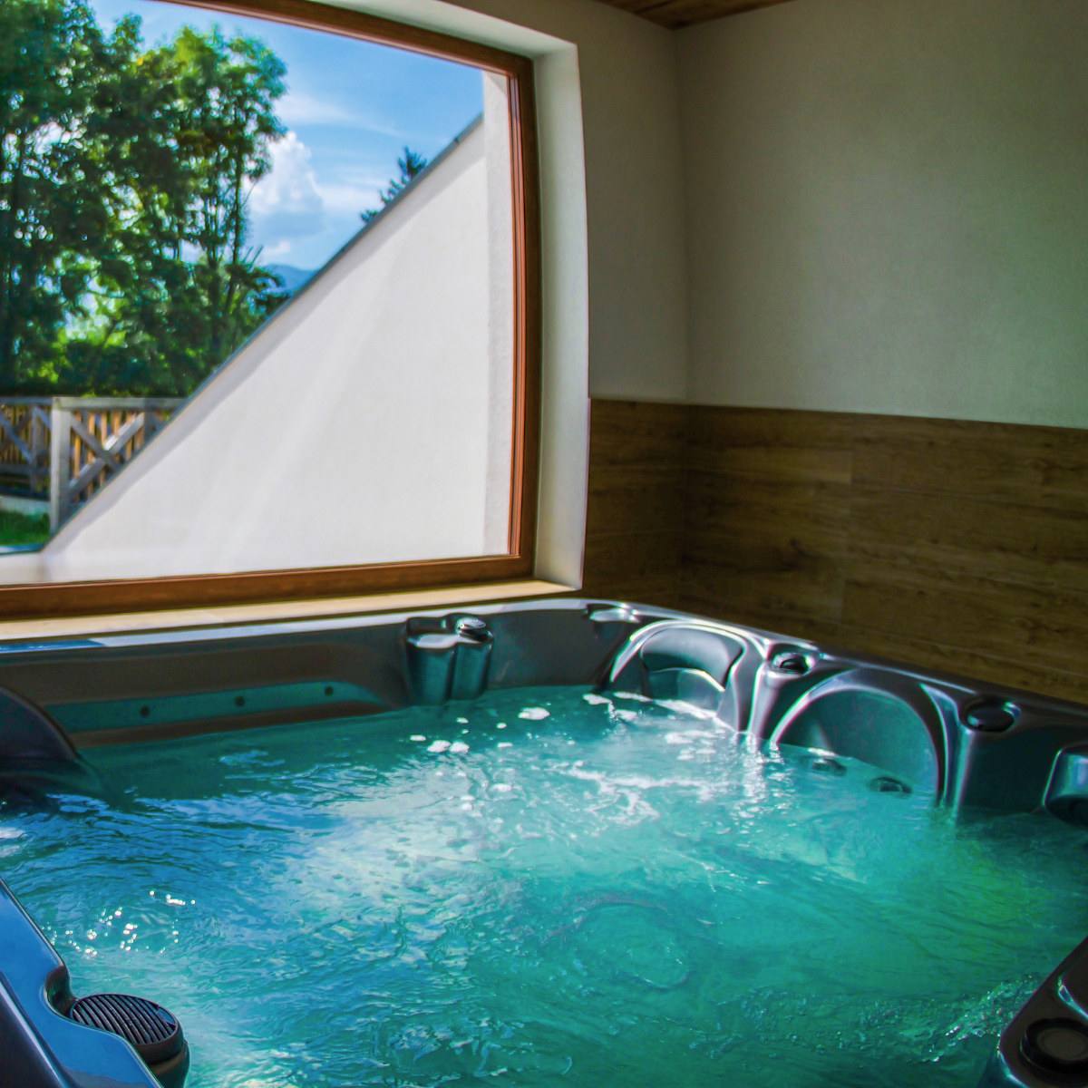 Jacuzzi w strefie SPA